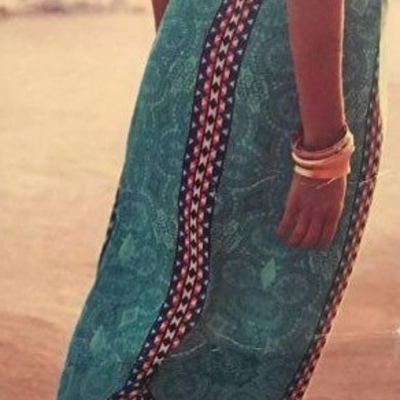 Sleeveless Print Maxi - Picture 3 of 9